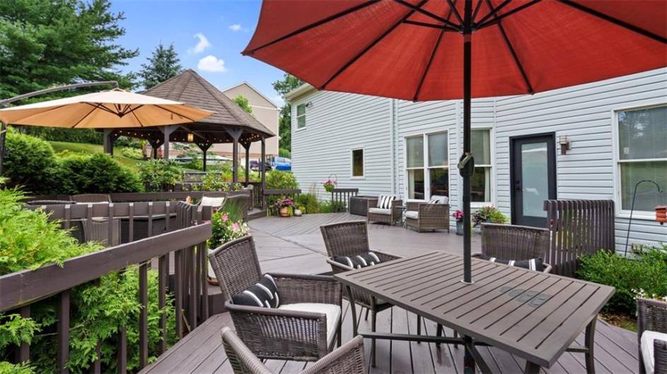 305 Jefferson St, Export, PA 15632, 5 Bedrooms Bedrooms, ,2.2 BathroomsBathrooms,Residential,For Sale,Jefferson St,0,1711679