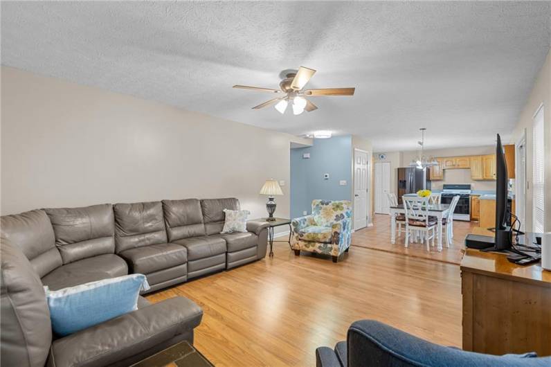 951 Castlegate Cir, Greensburg, PA 15601, 4 Bedrooms Bedrooms, 10 Rooms Rooms,2.1 BathroomsBathrooms,Residential,For Sale,Castlegate Cir,0,1711683