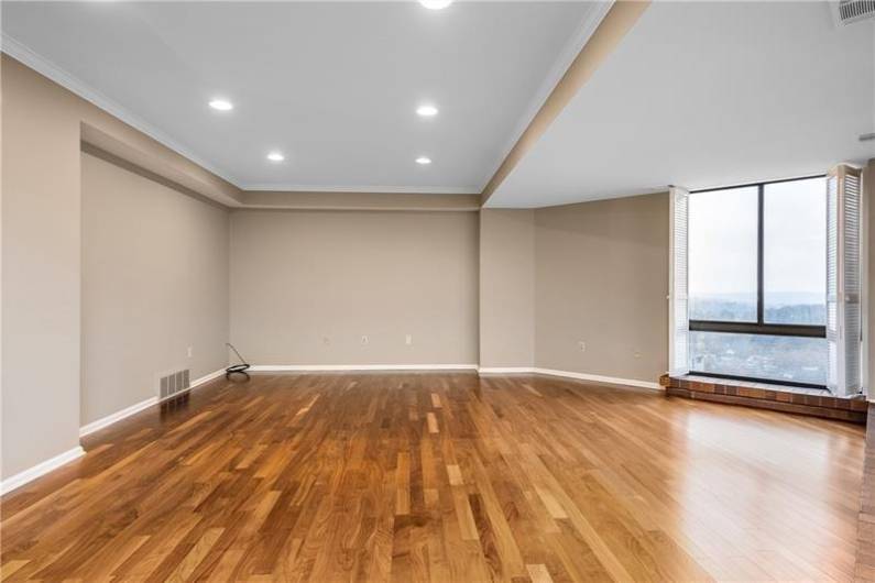 1700 Grandview Ave, Pittsburgh, PA 15211, 2 Bedrooms Bedrooms, ,2 BathroomsBathrooms,Lease,For Sale,Grandview Ave,0,1711690