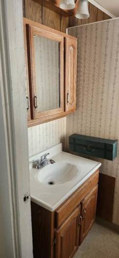 722 Crescent Avenue, Ellwood City, PA 16117, 2 Bedrooms Bedrooms, 6 Rooms Rooms,1 BathroomBathrooms,Residential,For Sale,Crescent Avenue,0,1711701