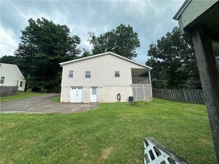 3323 Leechburg Road, Lower Burrell, PA 15068, 4 Bedrooms Bedrooms, 12 Rooms Rooms,1 BathroomBathrooms,Residential,For Sale,Leechburg Road,1711702