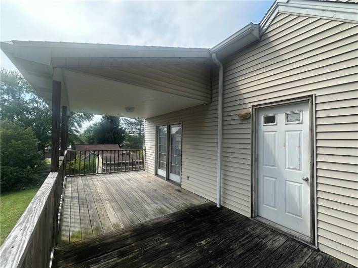 3323 Leechburg Road, Lower Burrell, PA 15068, 4 Bedrooms Bedrooms, 12 Rooms Rooms,1 BathroomBathrooms,Residential,For Sale,Leechburg Road,1711702