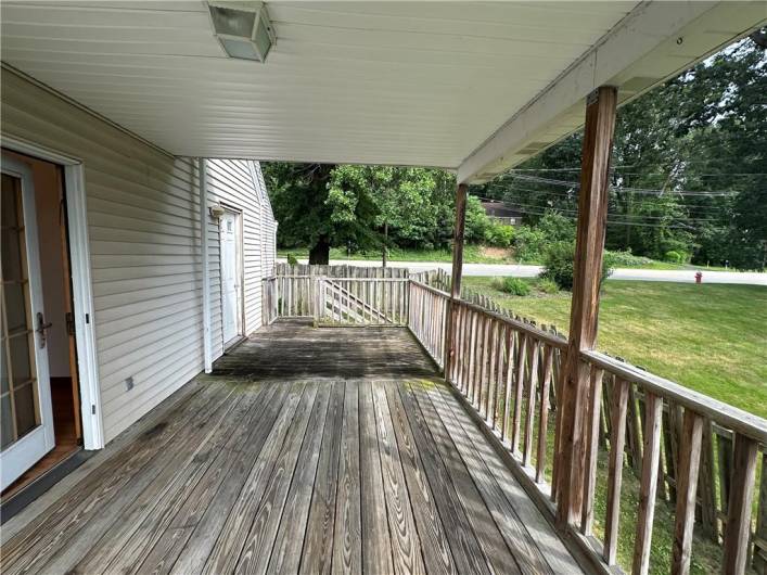 3323 Leechburg Road, Lower Burrell, PA 15068, 4 Bedrooms Bedrooms, 12 Rooms Rooms,1 BathroomBathrooms,Residential,For Sale,Leechburg Road,1711702