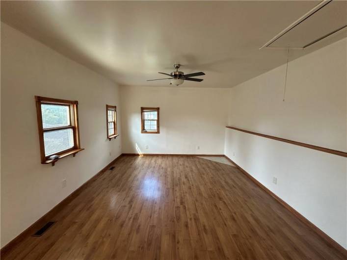 3323 Leechburg Road, Lower Burrell, PA 15068, 4 Bedrooms Bedrooms, 12 Rooms Rooms,1 BathroomBathrooms,Residential,For Sale,Leechburg Road,1711702