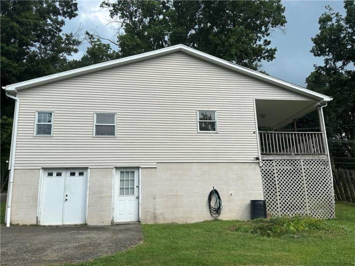 3323 Leechburg Road, Lower Burrell, PA 15068, 4 Bedrooms Bedrooms, 12 Rooms Rooms,1 BathroomBathrooms,Residential,For Sale,Leechburg Road,1711702