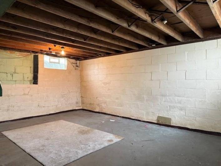 107 Jefferson Dr, Clairton, PA 15025, 3 Bedrooms Bedrooms, ,1 BathroomBathrooms,Residential,For Sale,Jefferson Dr,1711703