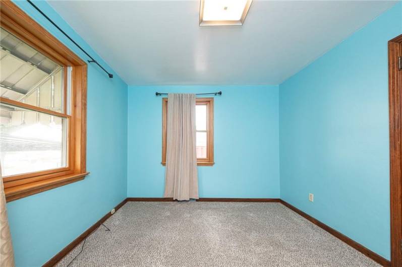 445 Jenne Dr, Pittsburgh, PA 15236, 3 Bedrooms Bedrooms, 9 Rooms Rooms,3 BathroomsBathrooms,Residential,For Sale,Jenne Dr,0,1711704
