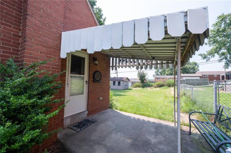 445 Jenne Dr, Pittsburgh, PA 15236, 3 Bedrooms Bedrooms, 9 Rooms Rooms,3 BathroomsBathrooms,Residential,For Sale,Jenne Dr,0,1711704