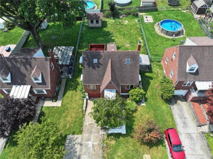 445 Jenne Dr, Pittsburgh, PA 15236, 3 Bedrooms Bedrooms, 9 Rooms Rooms,3 BathroomsBathrooms,Residential,For Sale,Jenne Dr,0,1711704