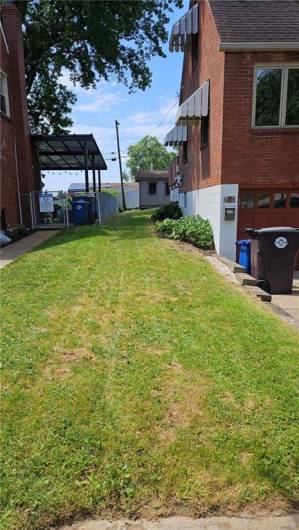 445 Jenne Dr, Pittsburgh, PA 15236, 3 Bedrooms Bedrooms, 9 Rooms Rooms,3 BathroomsBathrooms,Residential,For Sale,Jenne Dr,0,1711704