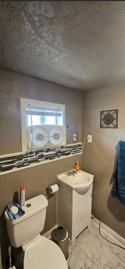 428 Hoff St, Carnegie, PA 15106, 2 Bedrooms Bedrooms, ,2 BathroomsBathrooms,Residential,For Sale,Hoff St,0,1711707