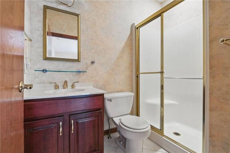 120 Canterbury Ln, McMurray, PA 15317, 3 Bedrooms Bedrooms, 11 Rooms Rooms,3 BathroomsBathrooms,Residential,For Sale,Canterbury Ln,1711708