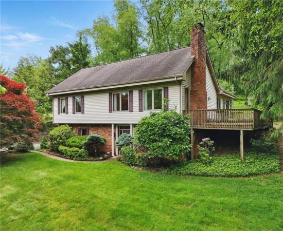 ActiveResidential 120 Canterbury Ln, McMurray, PA 15317, 3 Bedrooms Bedrooms, 11 Rooms Rooms,3 BathroomsBathrooms,Residential,For Sale,Canterbury Ln,1711708