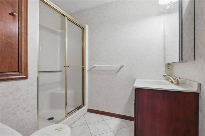120 Canterbury Ln, McMurray, PA 15317, 3 Bedrooms Bedrooms, 11 Rooms Rooms,3 BathroomsBathrooms,Residential,For Sale,Canterbury Ln,1711708