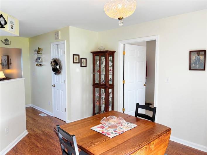 195 Rural Ave, Washington, PA 15301, 2 Bedrooms Bedrooms, 7 Rooms Rooms,1 BathroomBathrooms,Residential,For Sale,Rural Ave,0,1711711