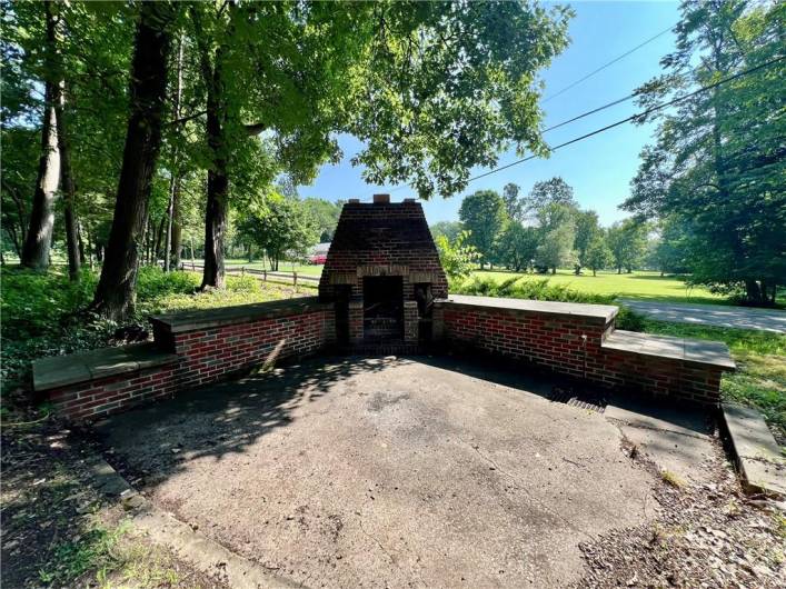963 Kings Chapel Rd, New Castle, PA 16105, 3 Bedrooms Bedrooms, 7 Rooms Rooms,2 BathroomsBathrooms,Residential,For Sale,Kings Chapel Rd,1711720