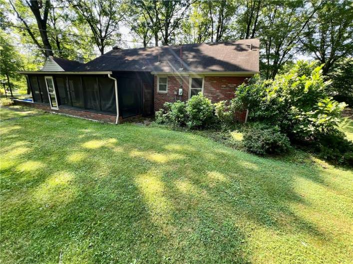 963 Kings Chapel Rd, New Castle, PA 16105, 3 Bedrooms Bedrooms, 7 Rooms Rooms,2 BathroomsBathrooms,Residential,For Sale,Kings Chapel Rd,1711720