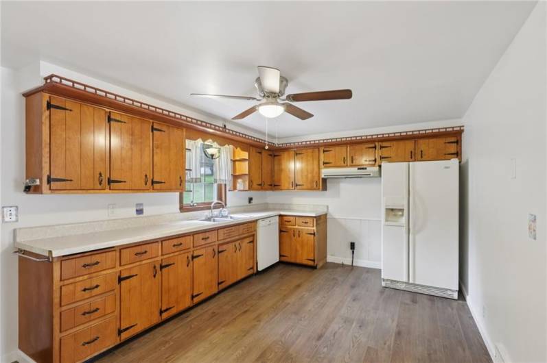 714 Colonial, Apollo, PA 15613, 4 Bedrooms Bedrooms, 10 Rooms Rooms,1.1 BathroomsBathrooms,Residential,For Sale,Colonial,1711727