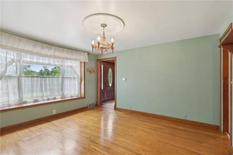 714 Colonial, Apollo, PA 15613, 4 Bedrooms Bedrooms, 10 Rooms Rooms,1.1 BathroomsBathrooms,Residential,For Sale,Colonial,1711727