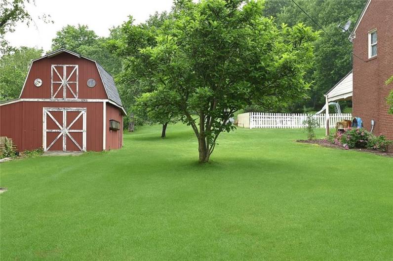 714 Colonial, Apollo, PA 15613, 4 Bedrooms Bedrooms, 10 Rooms Rooms,1.1 BathroomsBathrooms,Residential,For Sale,Colonial,1711727