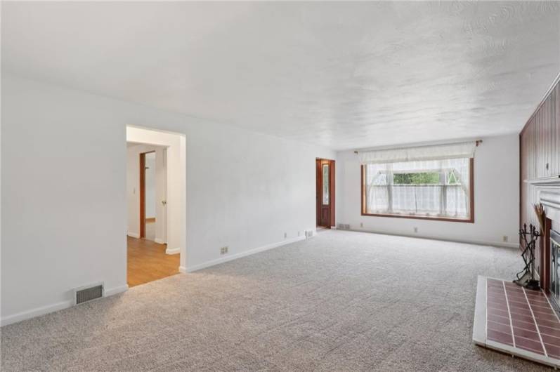 714 Colonial, Apollo, PA 15613, 4 Bedrooms Bedrooms, 10 Rooms Rooms,1.1 BathroomsBathrooms,Residential,For Sale,Colonial,1711727