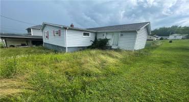 137 Front St, Blairsville, PA 15717, 2 Bedrooms Bedrooms, ,1 BathroomBathrooms,Residential,For Sale,Front St,1711738