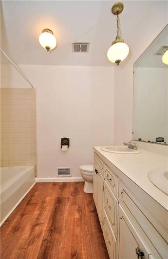 Double Vanity in Main Bathroom