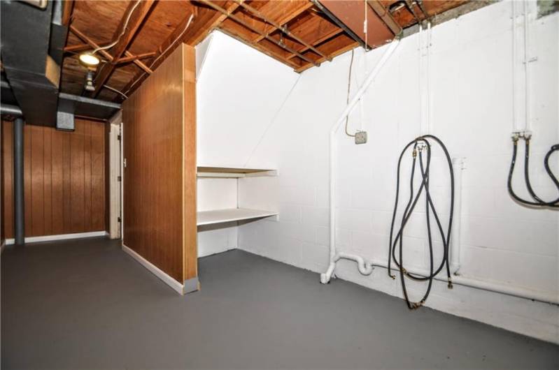 Large 9x8 Laundry