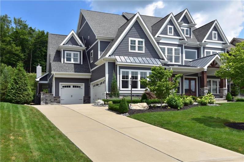 Enjoy the spaciousness of the 3 car garage complete with epoxy flooring.