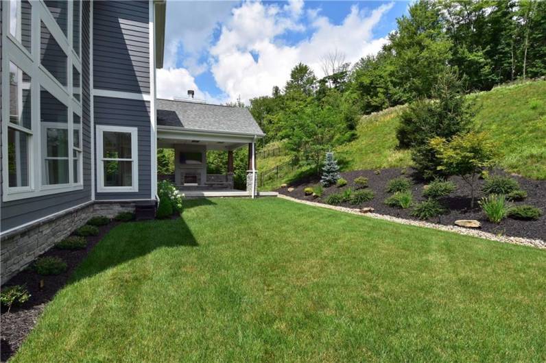 131 Birch Dr., Wexford, PA 15090, 5 Bedrooms Bedrooms, 14 Rooms Rooms,4.1 BathroomsBathrooms,Residential,For Sale,Birch Dr.,0,1711744