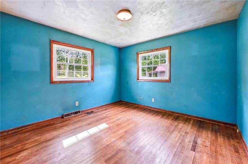 129 Shenango Park Rd, Transfer, PA 16154, 3 Bedrooms Bedrooms, 5 Rooms Rooms,1 BathroomBathrooms,Residential,For Sale,Shenango Park Rd,0,1711749