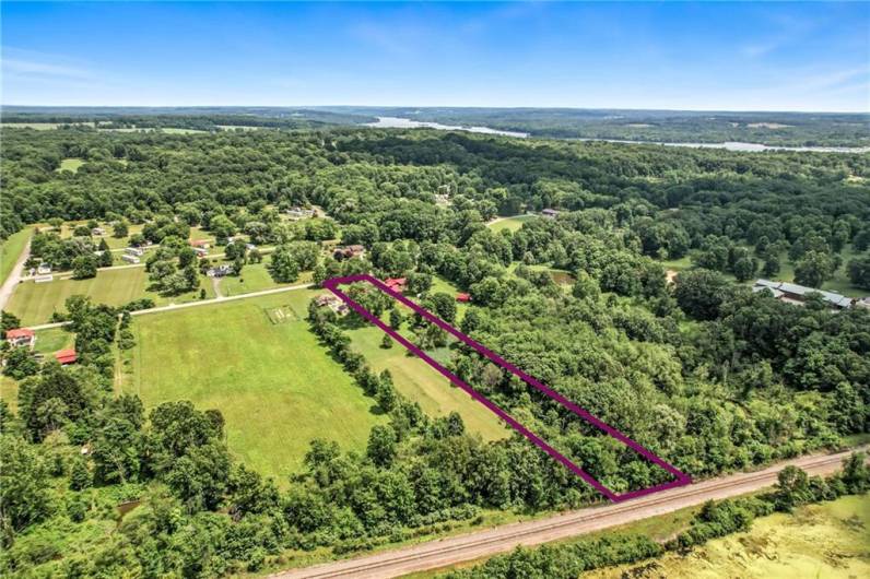 129 Shenango Park Rd, Transfer, PA 16154, 3 Bedrooms Bedrooms, 5 Rooms Rooms,1 BathroomBathrooms,Residential,For Sale,Shenango Park Rd,0,1711749