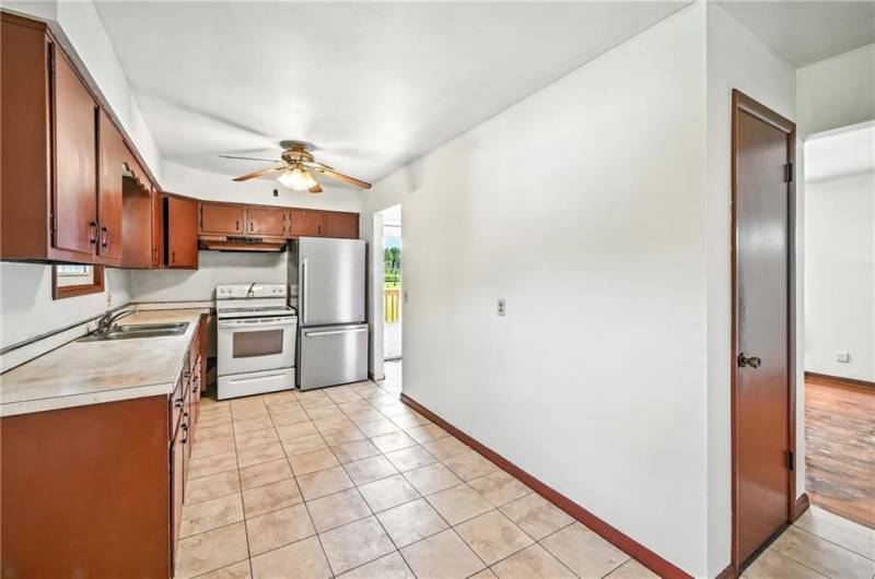 129 Shenango Park Rd, Transfer, PA 16154, 3 Bedrooms Bedrooms, 5 Rooms Rooms,1 BathroomBathrooms,Residential,For Sale,Shenango Park Rd,0,1711749