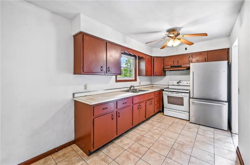 129 Shenango Park Rd, Transfer, PA 16154, 3 Bedrooms Bedrooms, 5 Rooms Rooms,1 BathroomBathrooms,Residential,For Sale,Shenango Park Rd,0,1711749