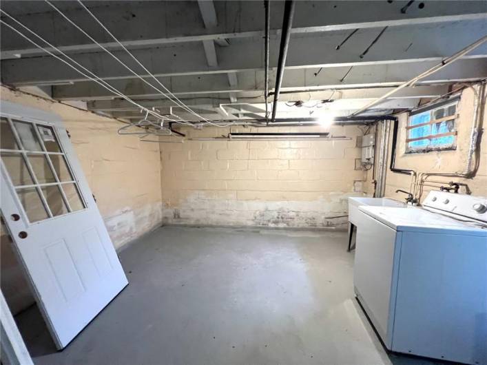 735 1/2 7th Avenue, 15108, PA 15108, 2 Bedrooms Bedrooms, ,1 BathroomBathrooms,Residential,For Sale,7th Avenue,1711756