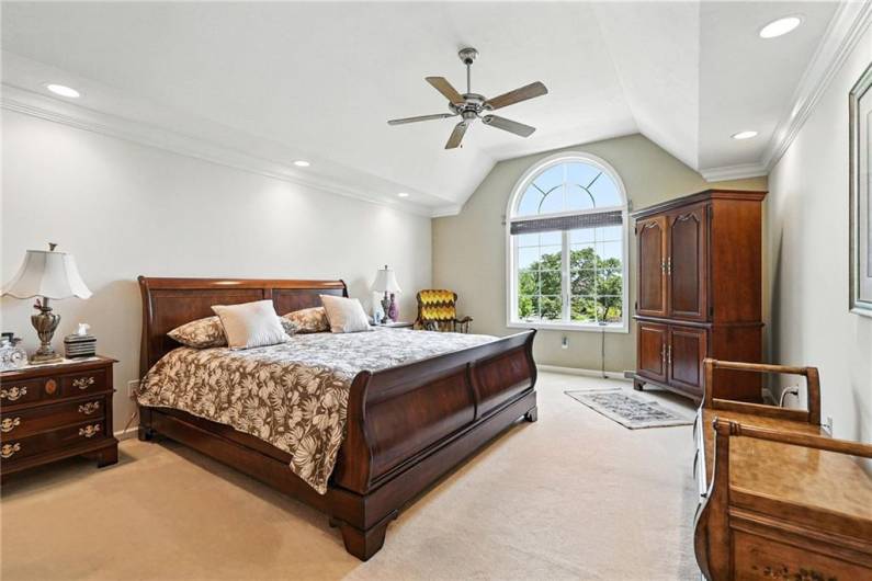 4020 Muirfield Drive, Presto, PA 15142, 4 Bedrooms Bedrooms, 12 Rooms Rooms,4.1 BathroomsBathrooms,Residential,For Sale,Muirfield Drive,0,1711763