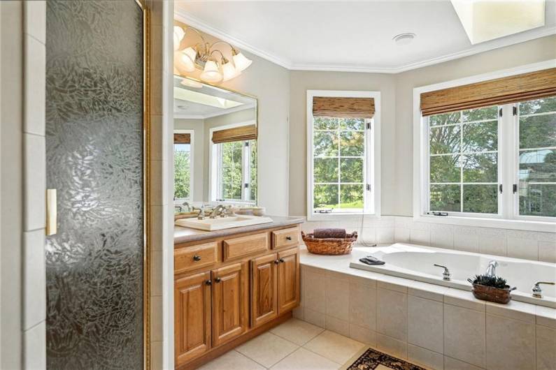 4020 Muirfield Drive, Presto, PA 15142, 4 Bedrooms Bedrooms, 12 Rooms Rooms,4.1 BathroomsBathrooms,Residential,For Sale,Muirfield Drive,0,1711763