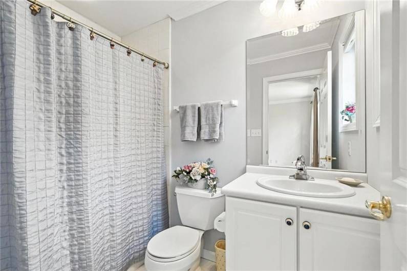 4020 Muirfield Drive, Presto, PA 15142, 4 Bedrooms Bedrooms, 12 Rooms Rooms,4.1 BathroomsBathrooms,Residential,For Sale,Muirfield Drive,0,1711763