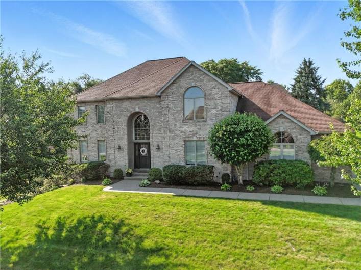 4020 Muirfield Drive, Presto, PA 15142, 4 Bedrooms Bedrooms, 12 Rooms Rooms,4.1 BathroomsBathrooms,Residential,For Sale,Muirfield Drive,0,1711763