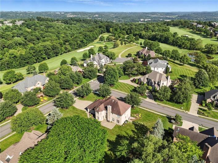 4020 Muirfield Drive, Presto, PA 15142, 4 Bedrooms Bedrooms, 12 Rooms Rooms,4.1 BathroomsBathrooms,Residential,For Sale,Muirfield Drive,0,1711763