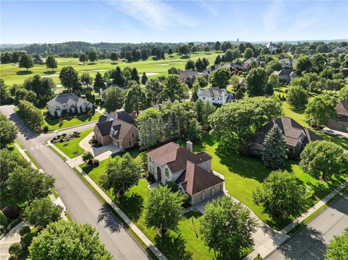 4020 Muirfield Drive, Presto, PA 15142, 4 Bedrooms Bedrooms, 12 Rooms Rooms,4.1 BathroomsBathrooms,Residential,For Sale,Muirfield Drive,0,1711763