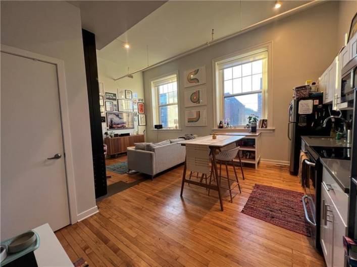 212 45th St, Pittsburgh, PA 15201, 2 Bedrooms Bedrooms, ,1 BathroomBathrooms,Lease,For Sale,45th St,0,1711764