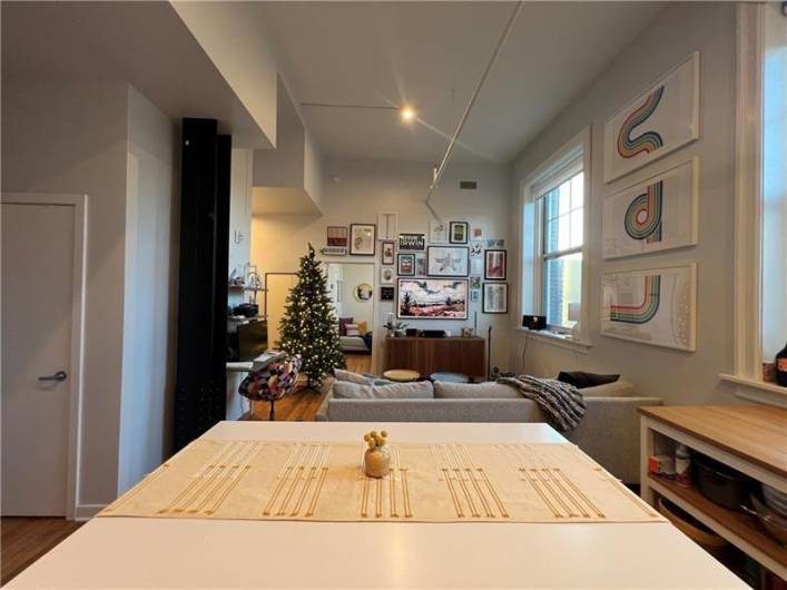 212 45th St, Pittsburgh, PA 15201, 2 Bedrooms Bedrooms, ,1 BathroomBathrooms,Lease,For Sale,45th St,0,1711764