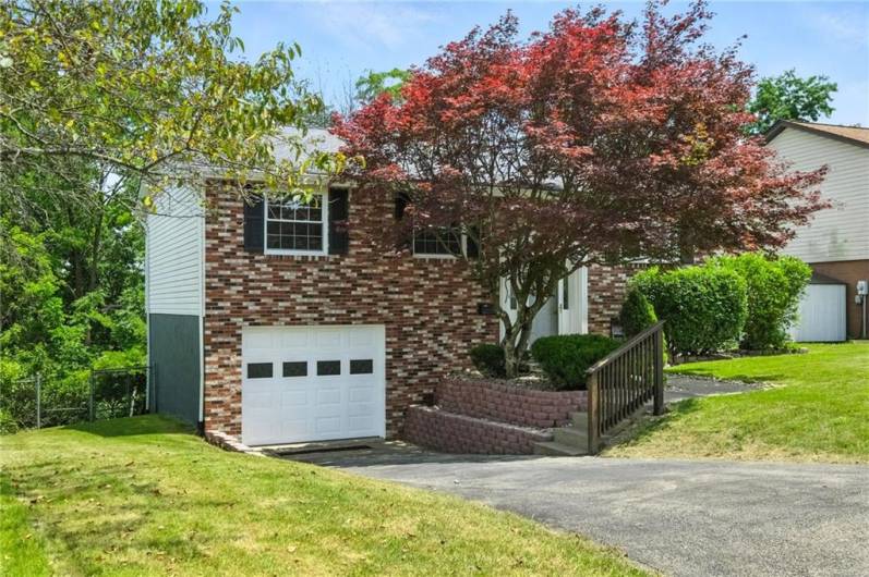 170 Maryellen Dr, North Versailles, PA 15137, 3 Bedrooms Bedrooms, 9 Rooms Rooms,1 BathroomBathrooms,Residential,For Sale,Maryellen Dr,0,1711770
