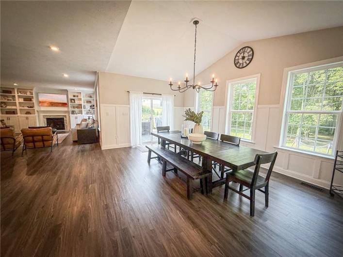 112 Hare Ct, Evans City, PA 16033, 5 Bedrooms Bedrooms, 12 Rooms Rooms,3.1 BathroomsBathrooms,Residential,For Sale,Hare Ct,0,1711773