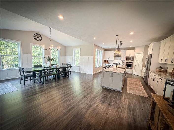 112 Hare Ct, Evans City, PA 16033, 5 Bedrooms Bedrooms, 12 Rooms Rooms,3.1 BathroomsBathrooms,Residential,For Sale,Hare Ct,0,1711773