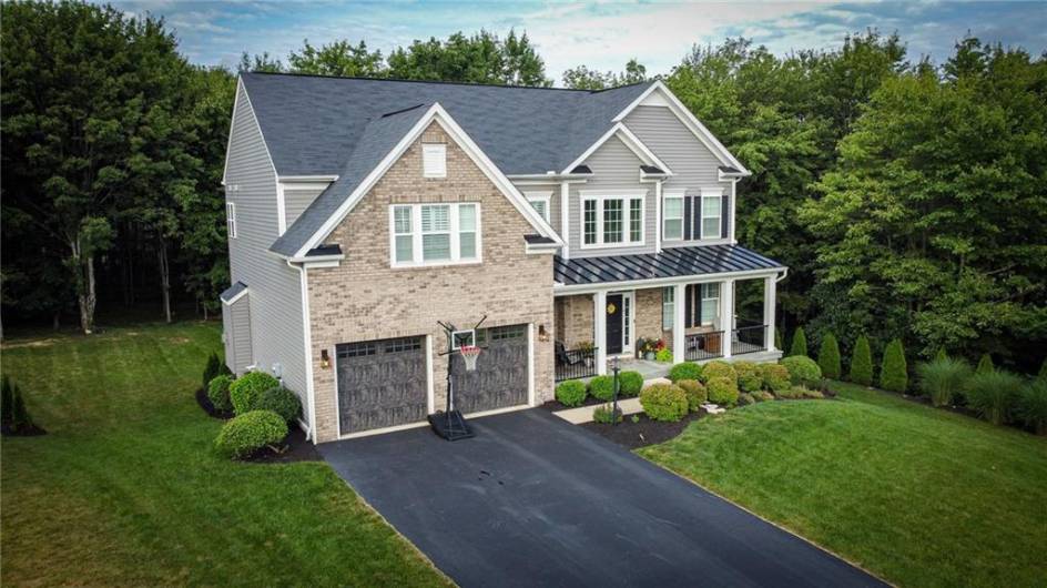 112 Hare Ct, Evans City, PA 16033, 5 Bedrooms Bedrooms, 12 Rooms Rooms,3.1 BathroomsBathrooms,Residential,For Sale,Hare Ct,0,1711773