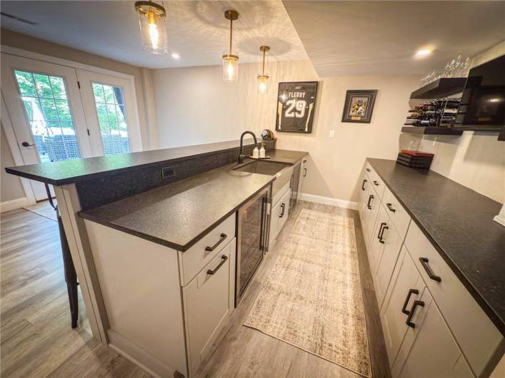 112 Hare Ct, Evans City, PA 16033, 5 Bedrooms Bedrooms, 12 Rooms Rooms,3.1 BathroomsBathrooms,Residential,For Sale,Hare Ct,0,1711773