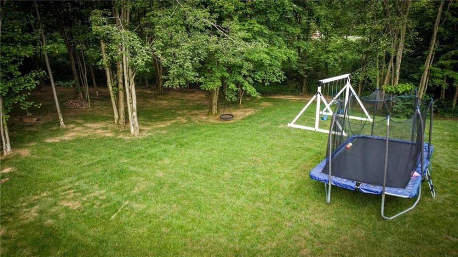 112 Hare Ct, Evans City, PA 16033, 5 Bedrooms Bedrooms, 12 Rooms Rooms,3.1 BathroomsBathrooms,Residential,For Sale,Hare Ct,0,1711773