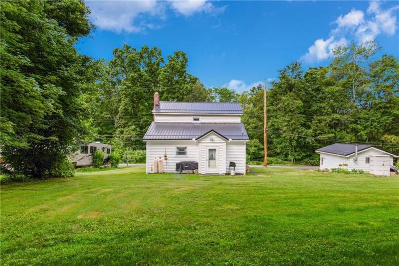 136 B St, Stoystown, PA 15563, 2 Bedrooms Bedrooms, ,1 BathroomBathrooms,Residential,For Sale,B St,1711775
